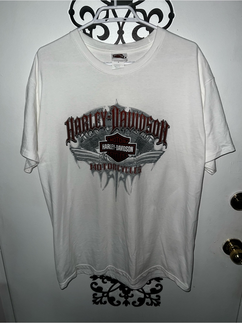 Harley-Davidson White Short Sleeve Logo Tee with Red & Gray Graphic